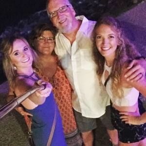 Meet your Posher, Casey lynn